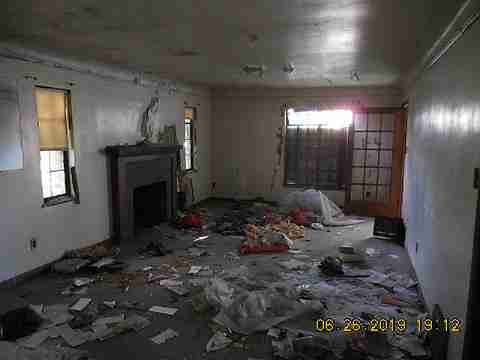 13661 Cloverlawn (23)_m.jpg